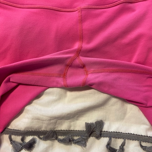 Lululemon hot pink crop leggings - Picture 4 of 7